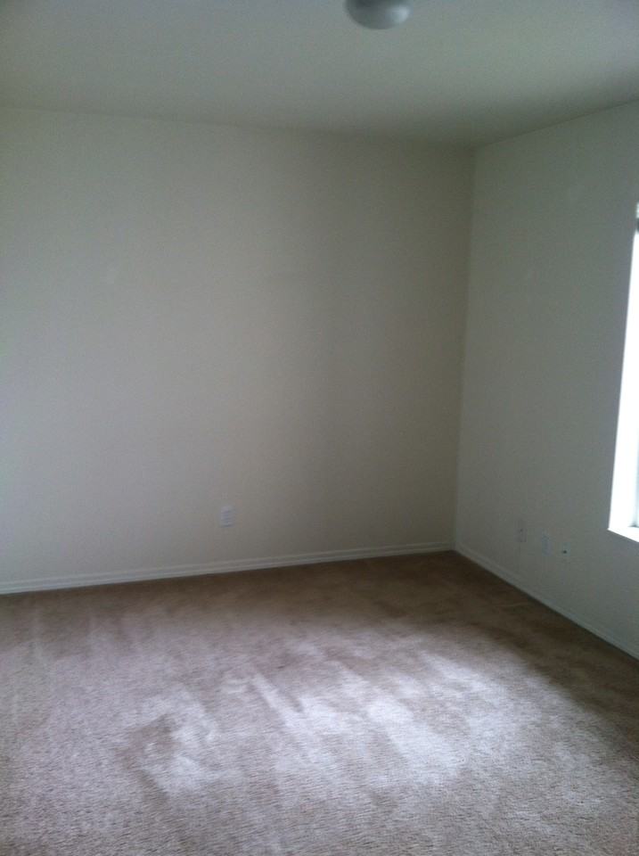 2529 Ferndale Lane - Photo 3 of 4