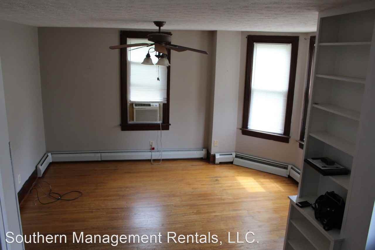 41 E Franklin St - Photo 3 of 4