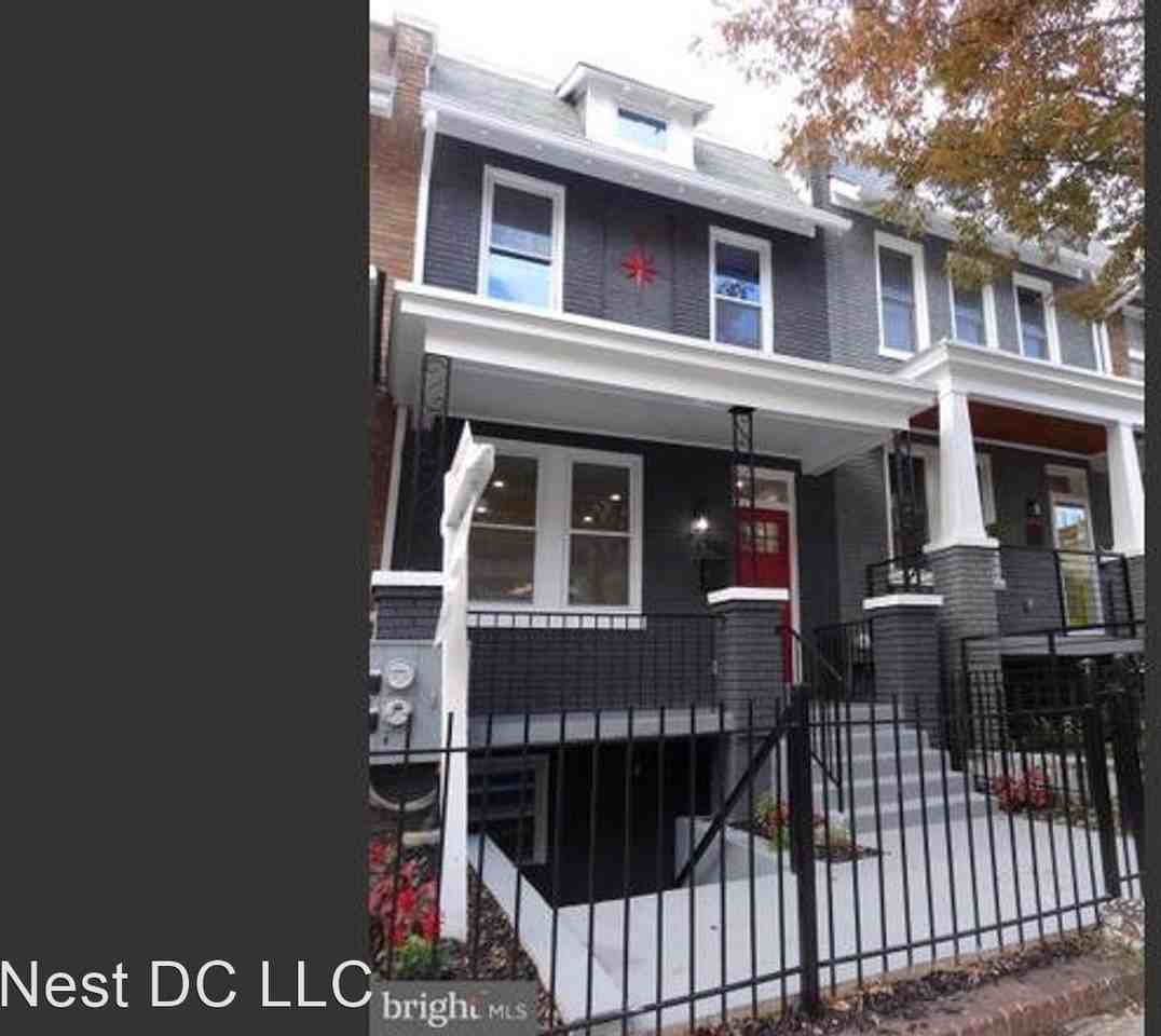 3740 9th St Nw #B - Photo 2 of 9