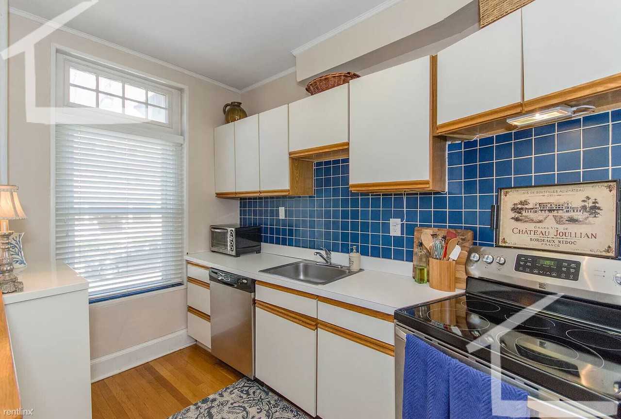 36 Winchester St - Photo 2 of 3