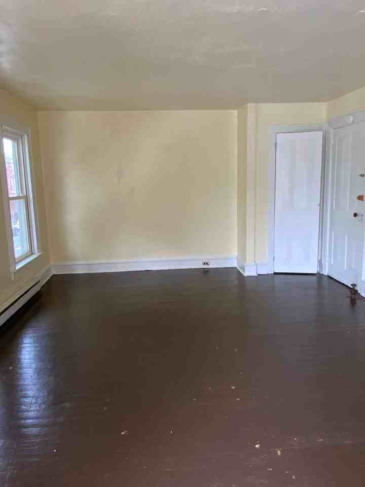 1015 CHESTNUT STREET - Photo 2 of 4