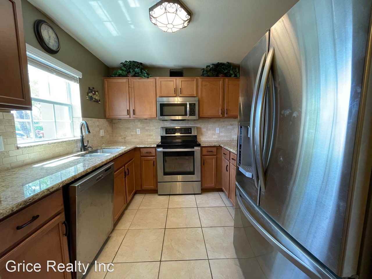 9089 Gervais Cir #2003 - Photo 3 of 25