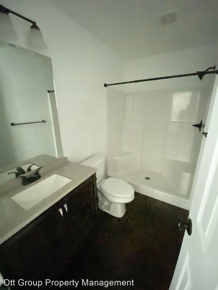 237 N. Mary Jo Dr. - Photo 3 of 11