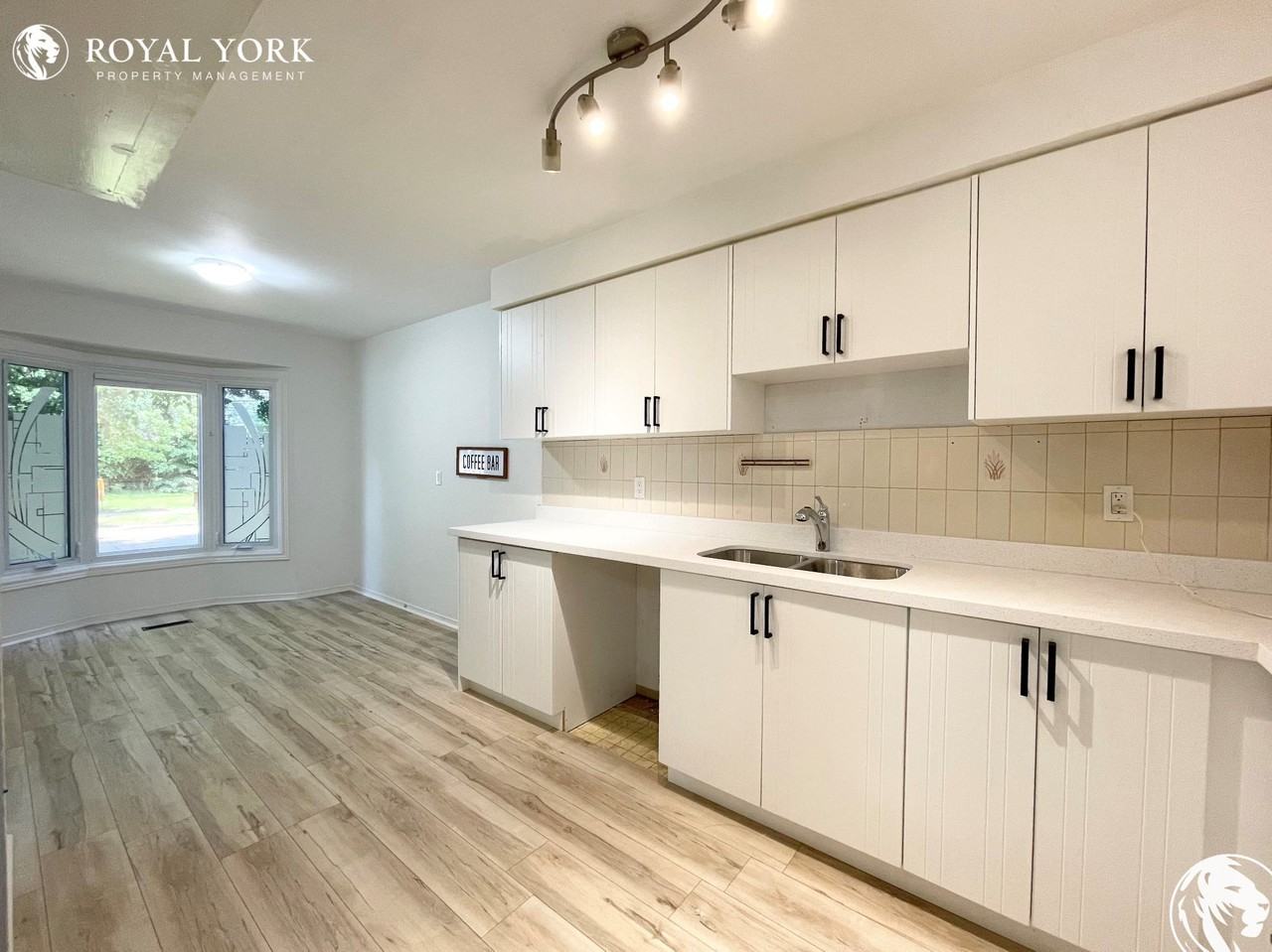 34 Kirkham Dr - Photo 3 of 38