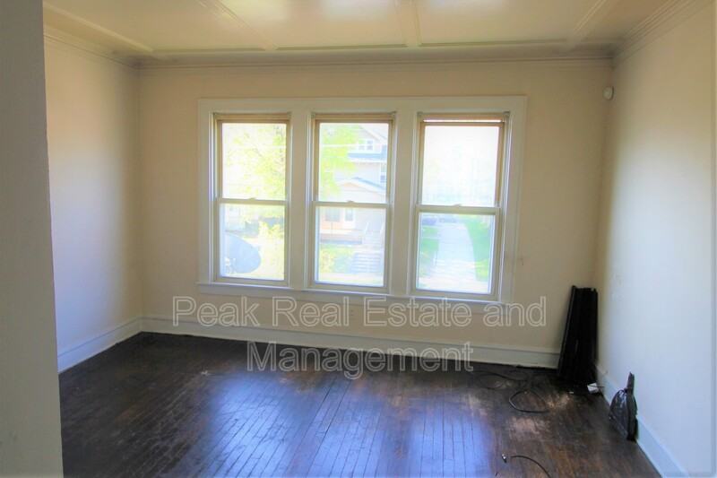 855 Alexander St Se - Photo 3 of 4