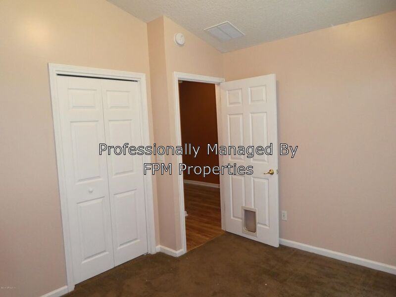 955 Otter Creek Dr - Photo 3 of 12