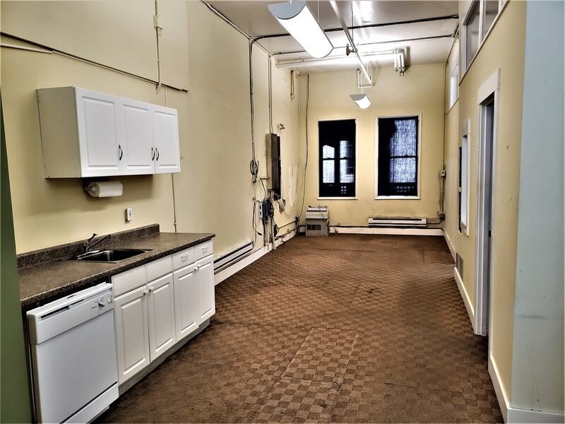 615 Eastlake Ave E - Photo 3 of 3