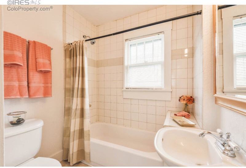 1905 6th Ave - Photo 4 of 11