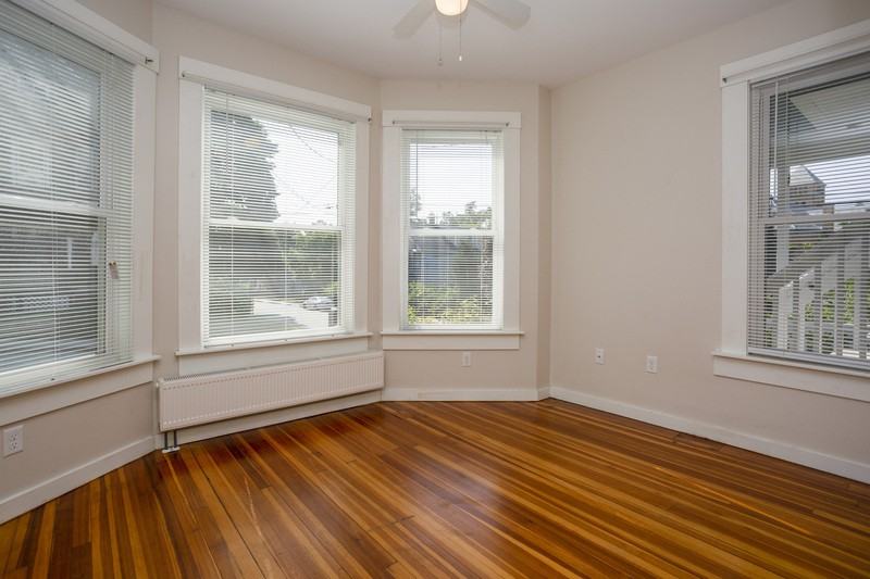 73 Maple Ave - Photo 7 of 12