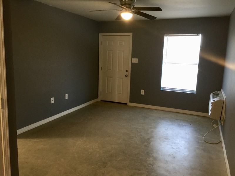 2010A Grammont St - Photo 2 of 11