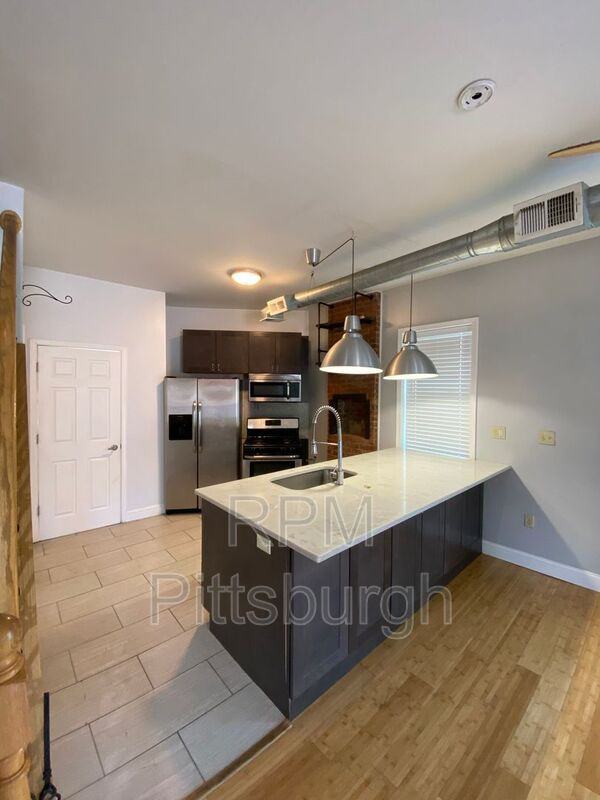 8 Reed St - Photo 2 of 19