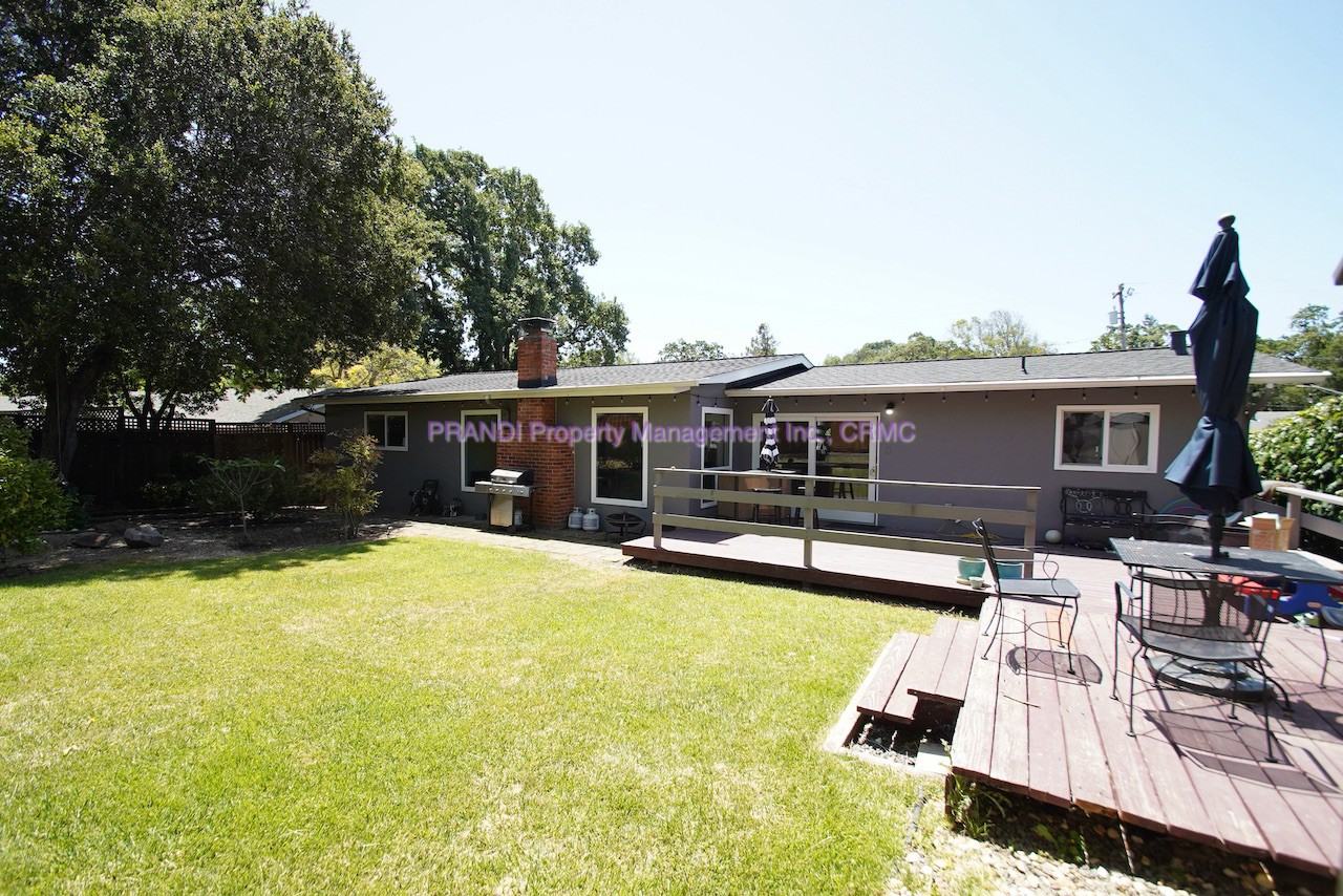 2040 Shady Ln - Photo 3 of 4