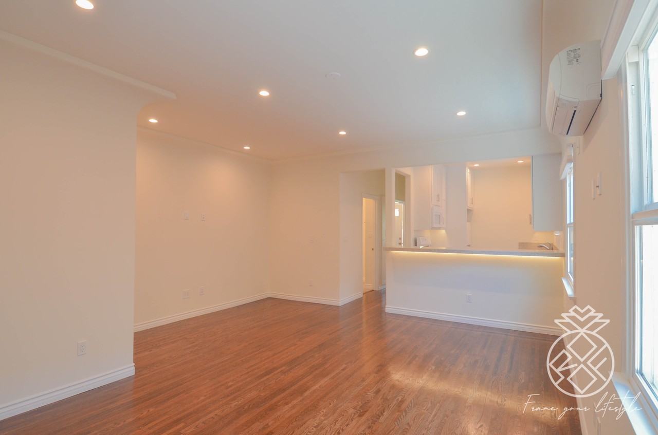 1850 South Redondo Boulevard - Photo 4 of 31