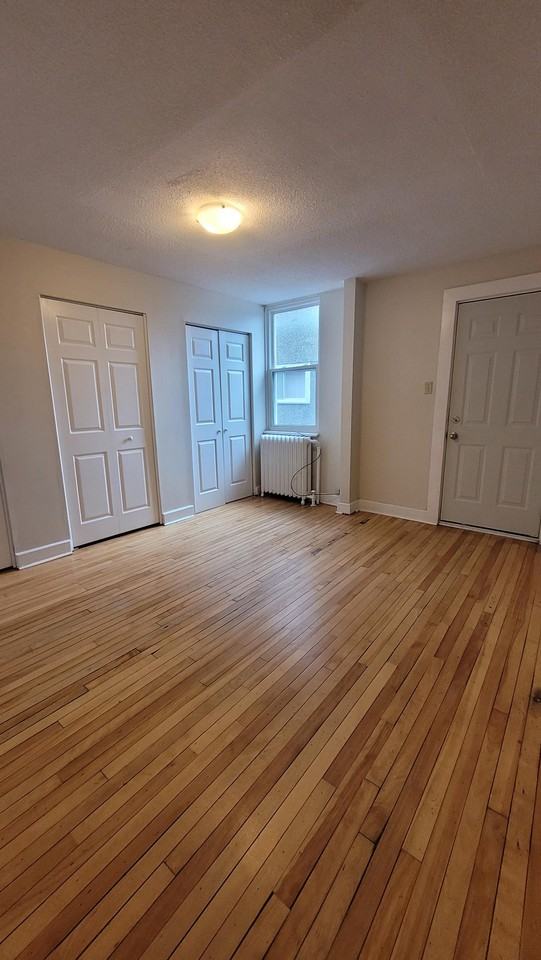 175 Dalhousie Street Apartments 175 Dalhousie St, Ottawa, ON K1N 7C7