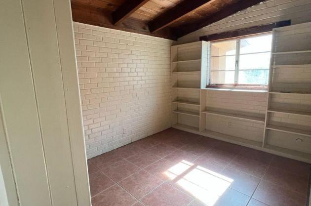 351 East Smoot Place - Photo 3 of 5