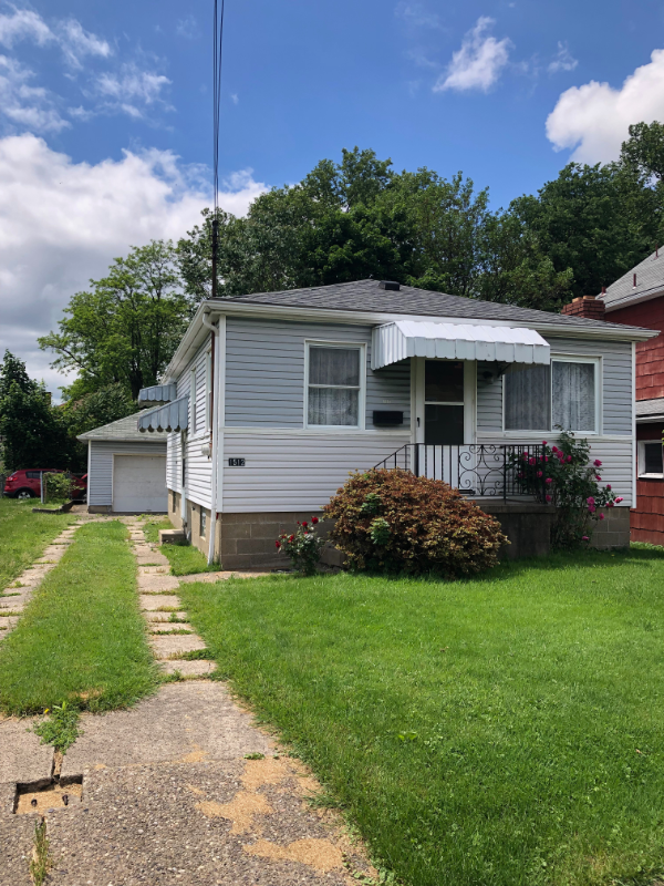 1512 Abraham St, McKeesport, PA 15132 2 Bedroom House for 950/month