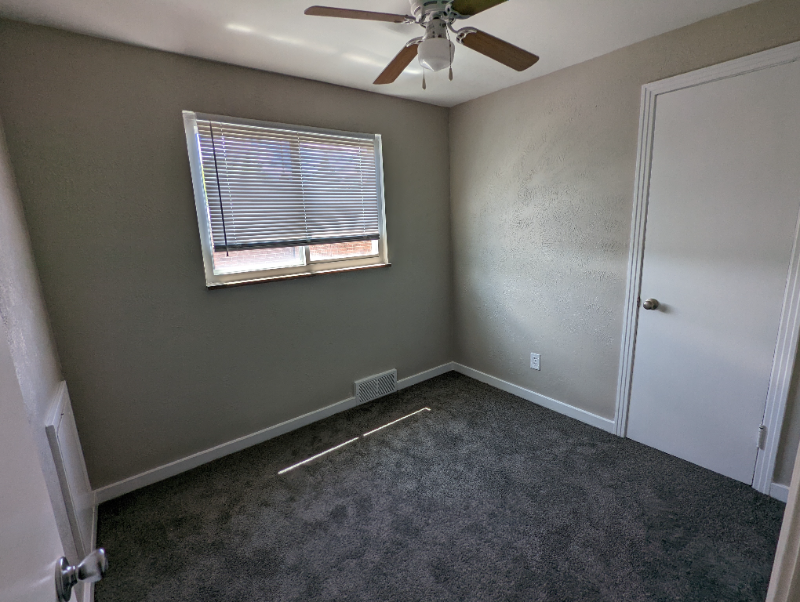 1835 Greentree Rd - Photo 2 of 2