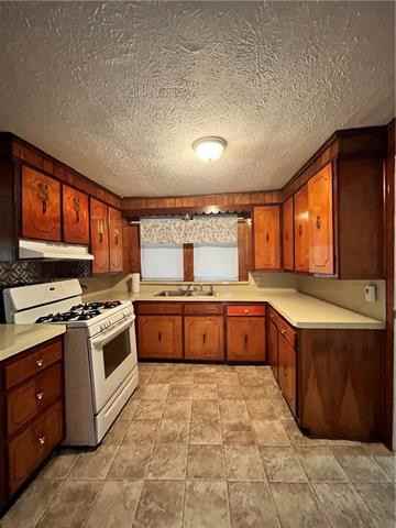 2904 Wise St - Photo 3 of 4