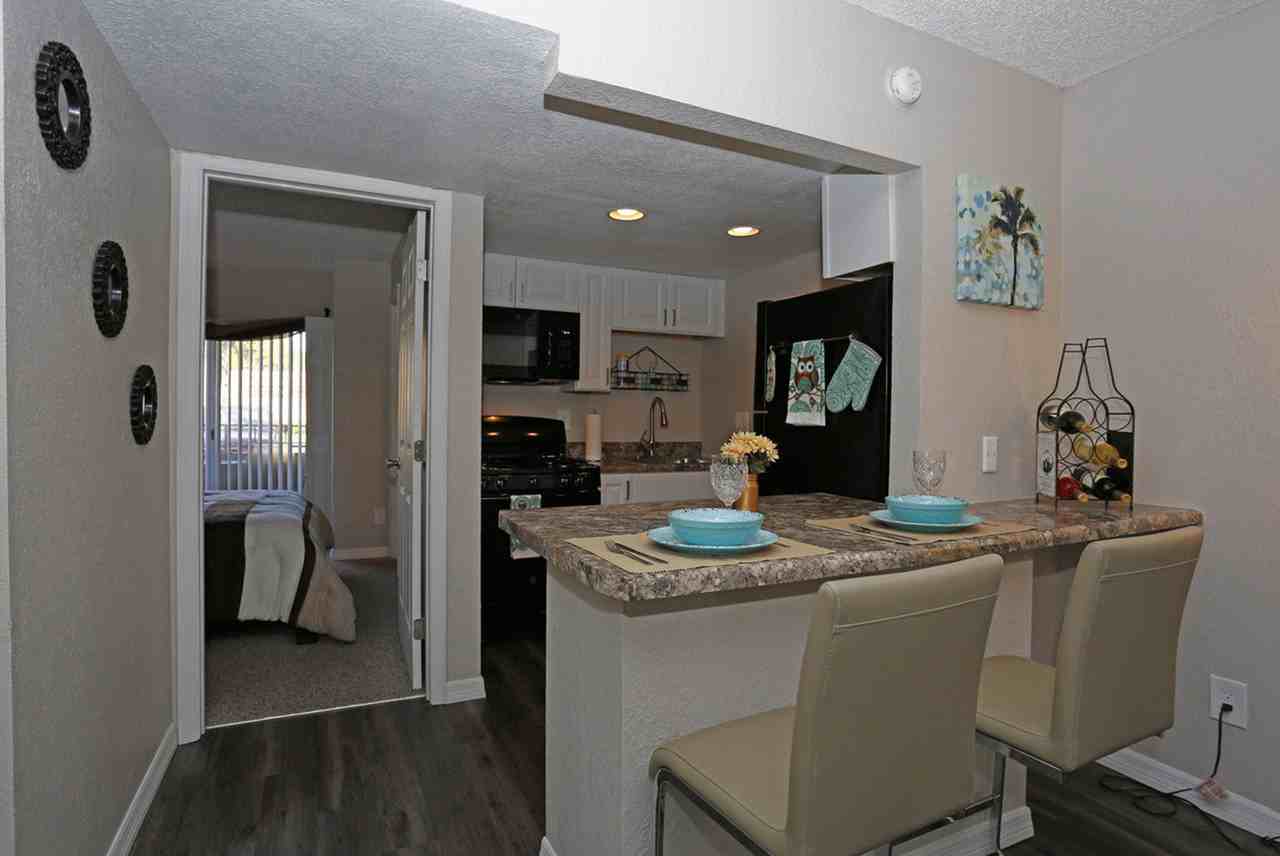 Sunpointe Place Apartments - Photo 2 of 36