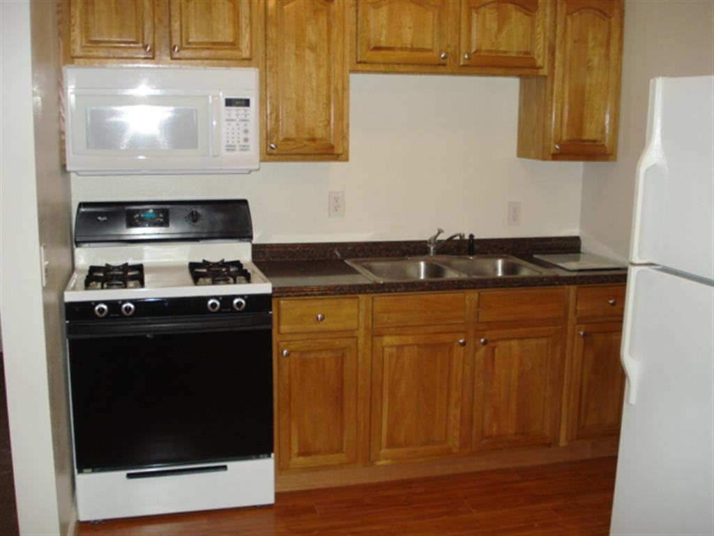 1955 South Reynolds Road - Photo 3 of 11