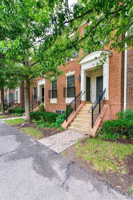 705 Massey Ln #B - Photo 5 of 34