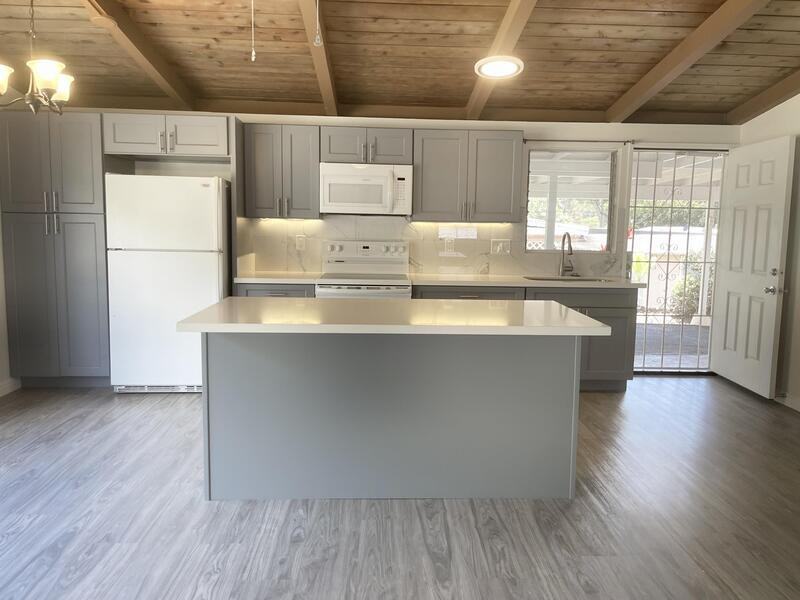 2141 Auhuhu St - Photo 2 of 12