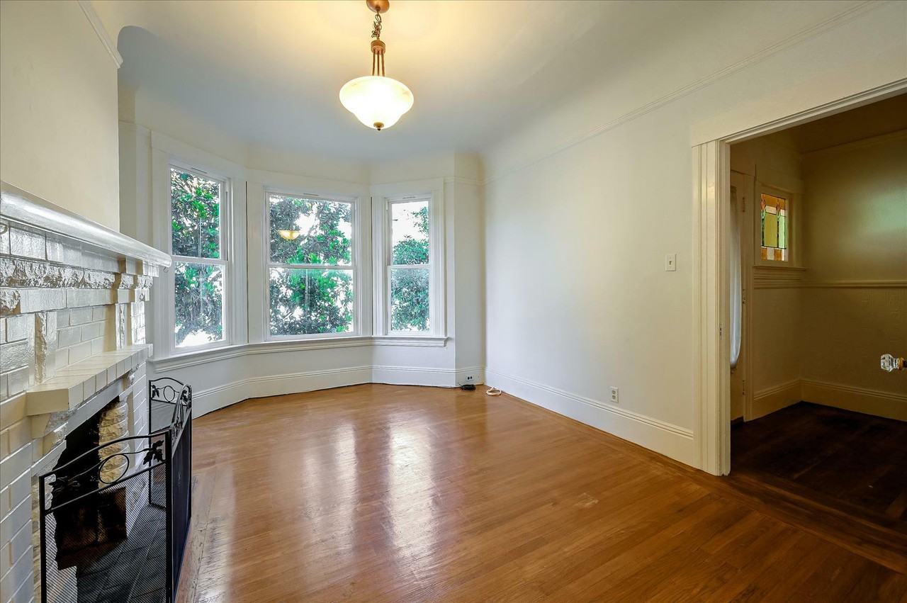 161 Cook St - Photo 3 of 18