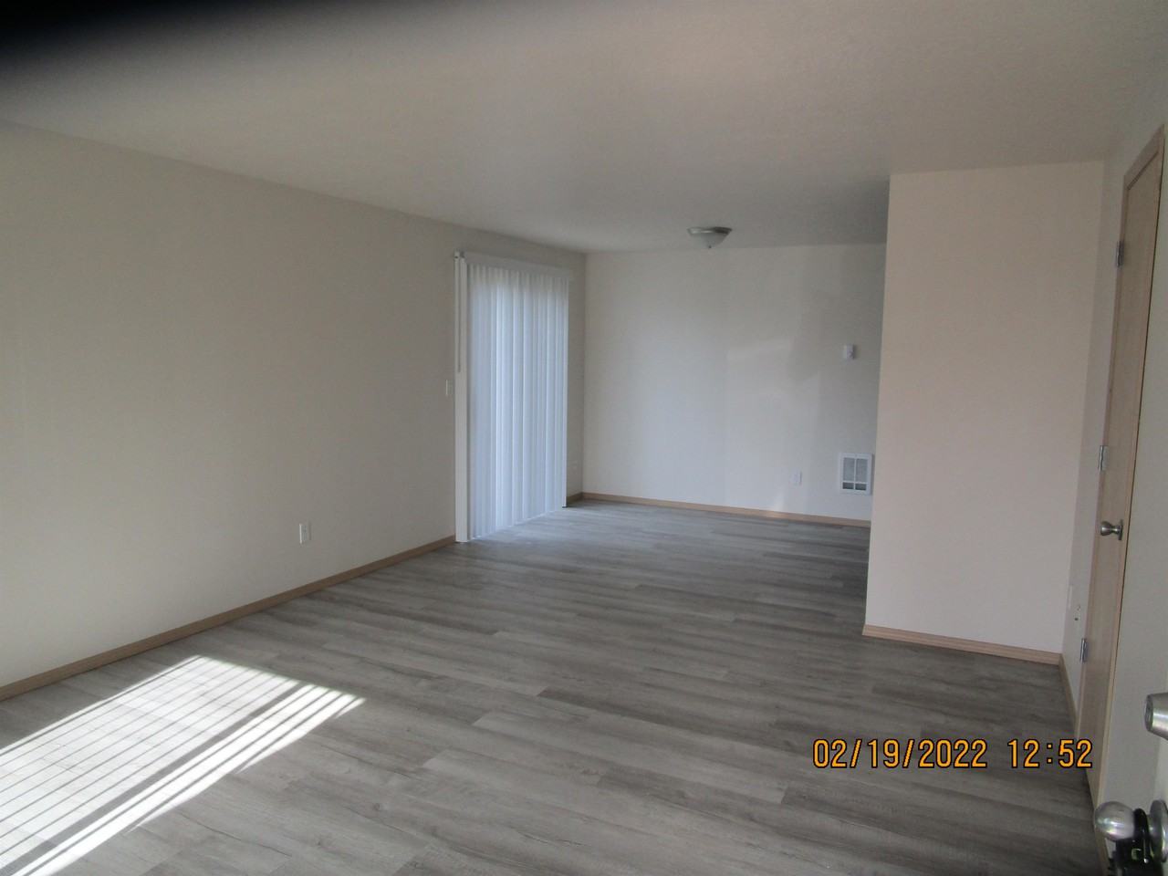 397-401 Shamrock - 401 #401 - Photo 4 of 26