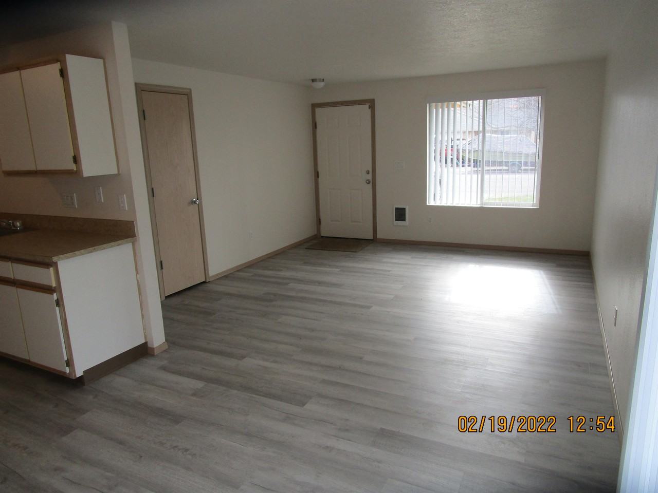 397-401 Shamrock - 401 #401 - Photo 5 of 26