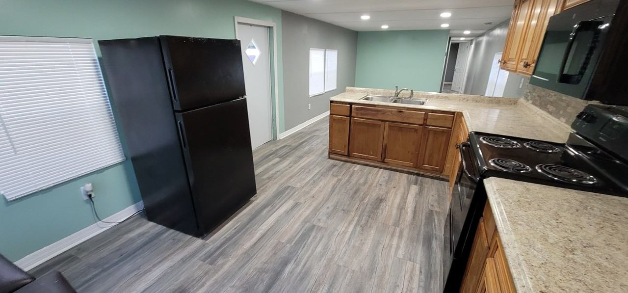 9660 Valerie St #1 - Photo 6 of 12