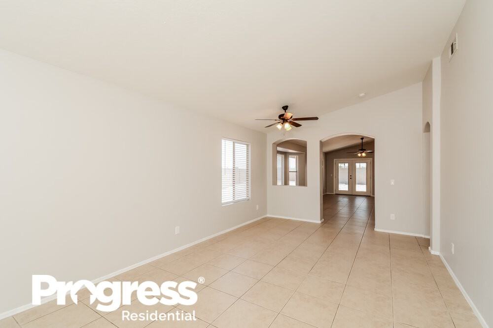 12202 N 130th Dr - Photo 2 of 14