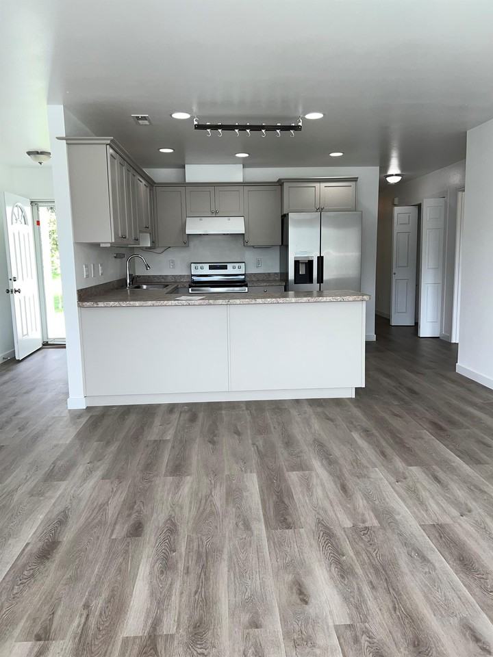 208 Noble St #1 - Photo 2 of 9
