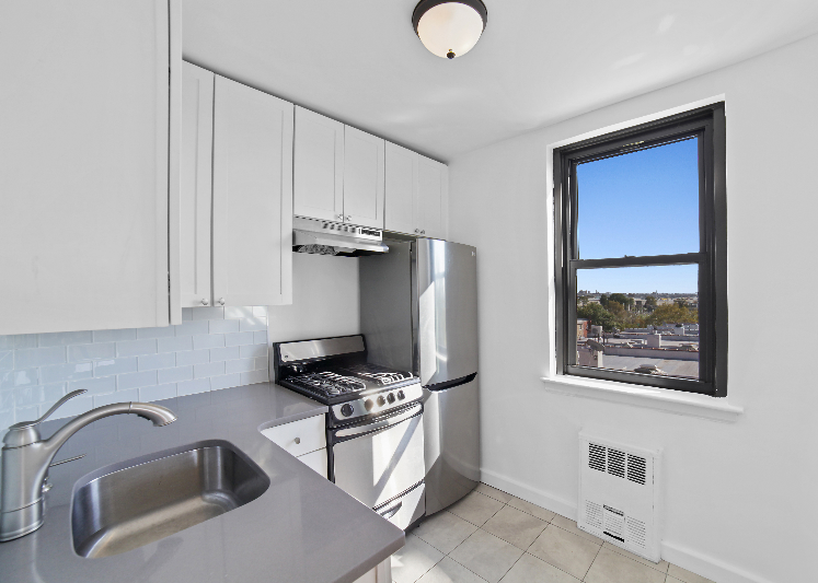 5021 39th Pl #4B - Photo 3 of 8