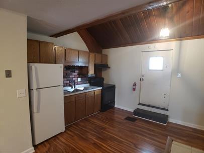 37 Webster Avenue - Photo 2 of 6