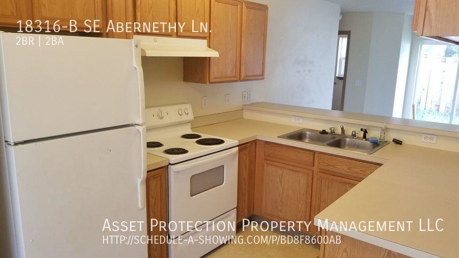 18316 Se Abernethy Ln Apt B - Photo 2 of 7