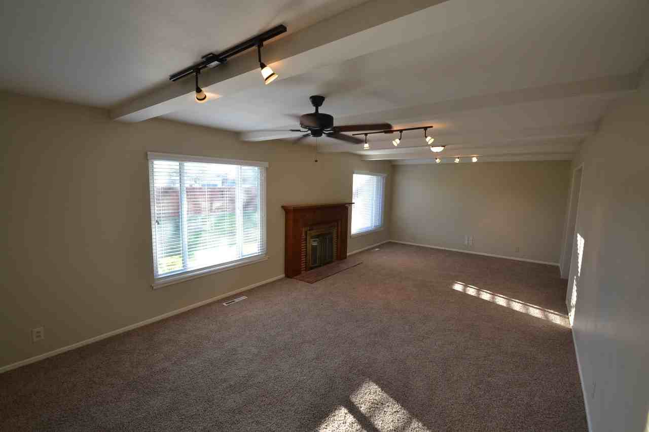 6931 21st Street - Photo 3 of 9