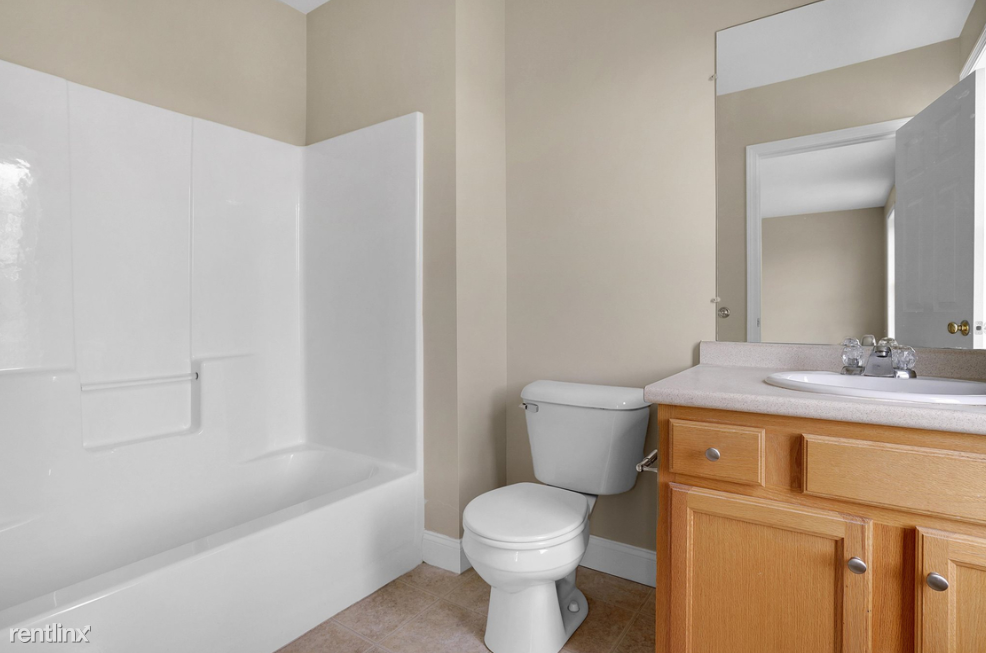 138 Marathon Way - Photo 3 of 8