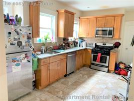 featured image of 57A Marion St #1