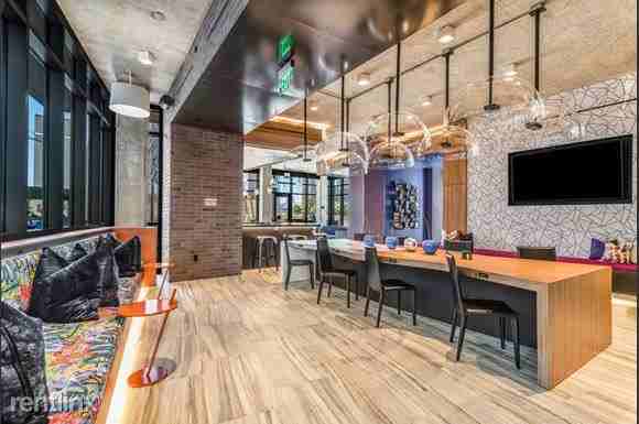 2528 Elm St - Photo 2 of 3