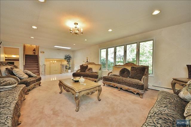 23 Fairview Ave - Photo 3 of 15