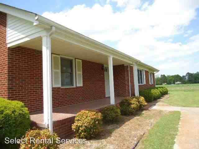 224 Sawyers Creek Rd - Photo 3 of 9