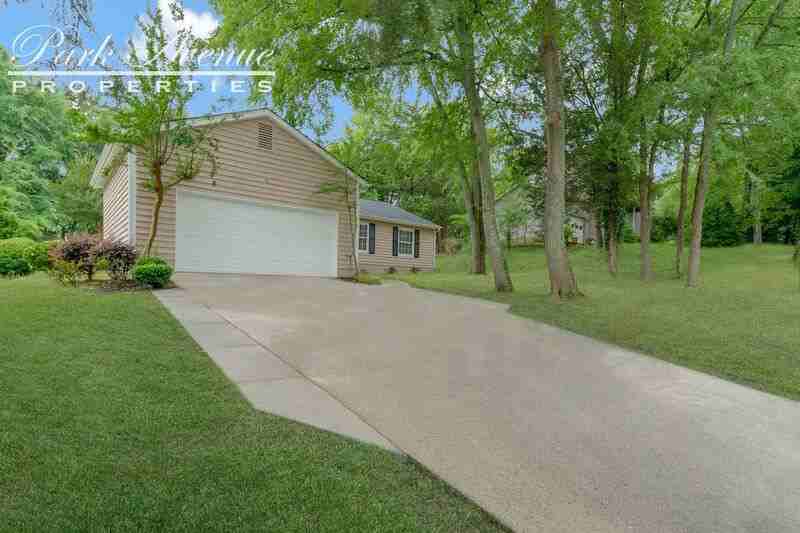 10210 Camelback Cir - Photo 2 of 25