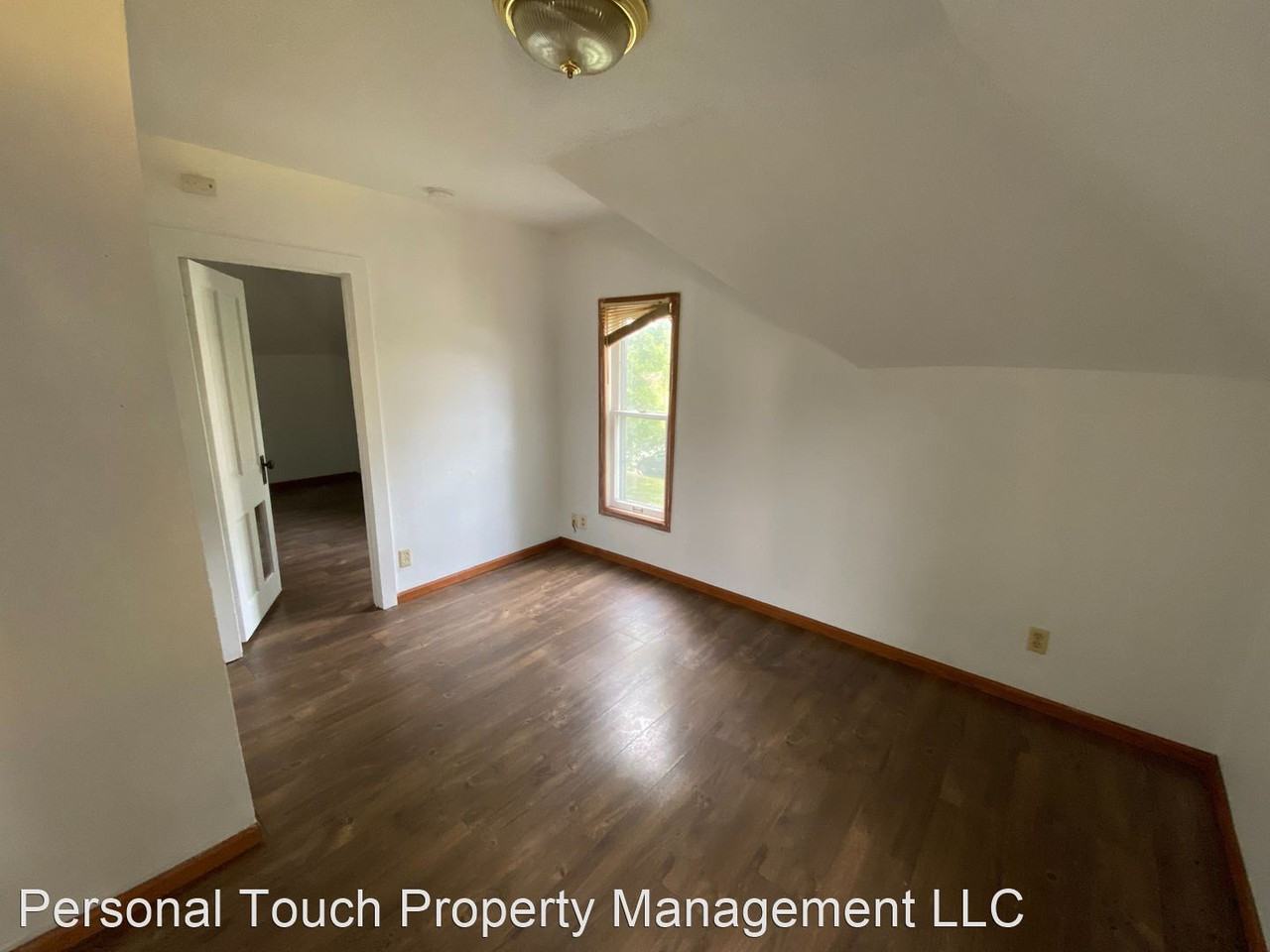 424 4th St S - Photo 3 of 11