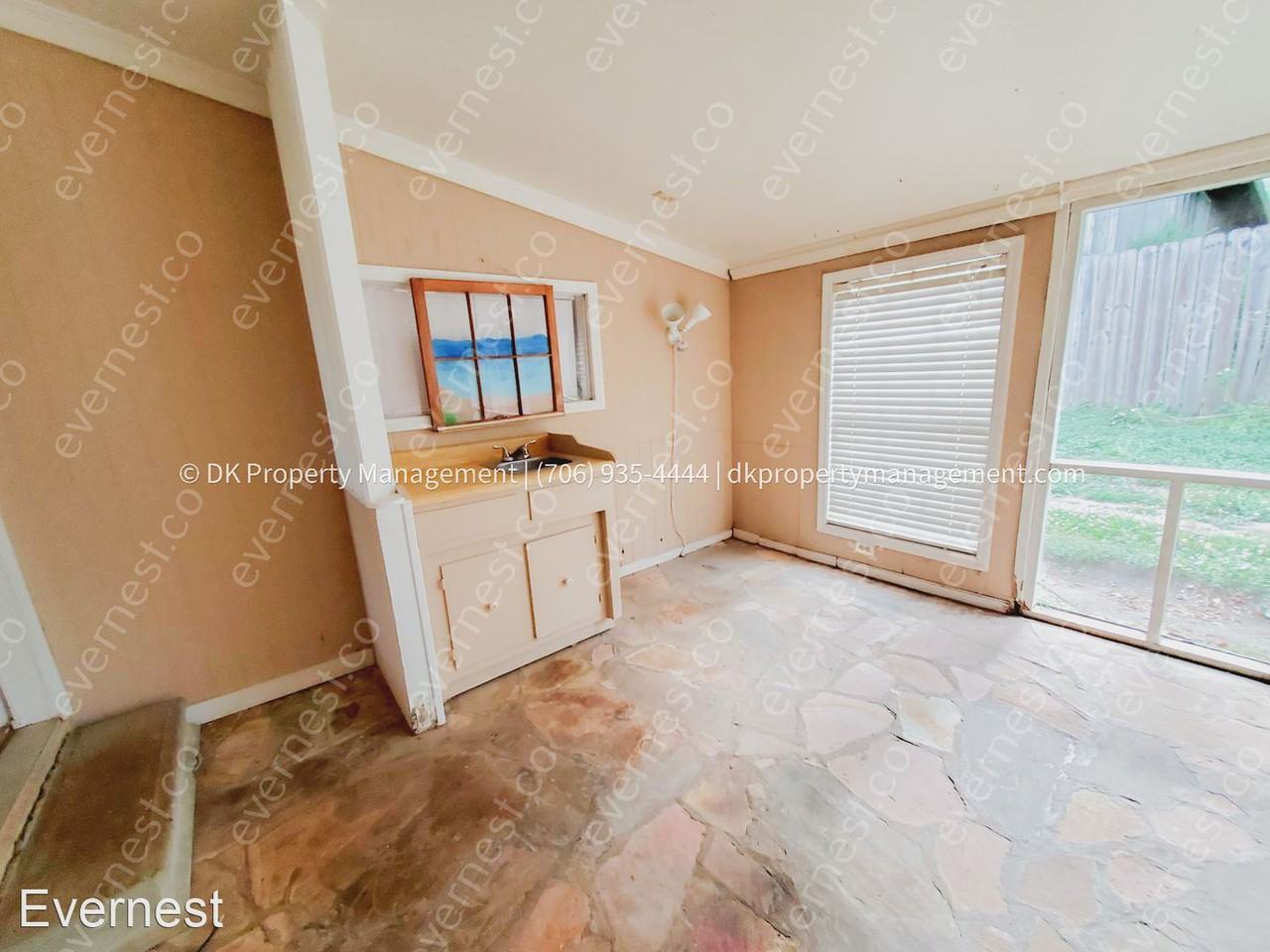 5207 Evitt St - Photo 3 of 12