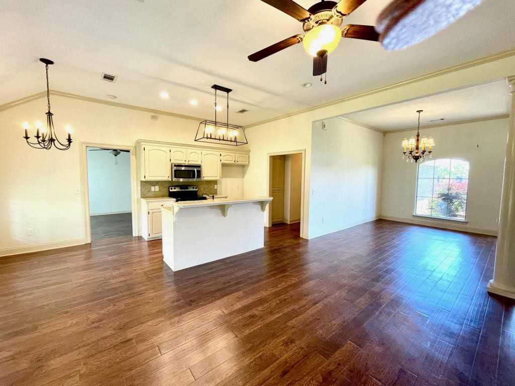 109 Millhouse Dr - Photo 3 of 13
