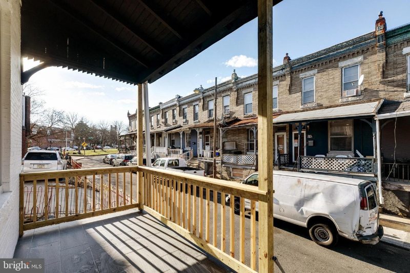 5134 Folsom St - Photo 3 of 21