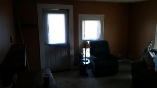 331 S Nash St - Photo 2 of 6