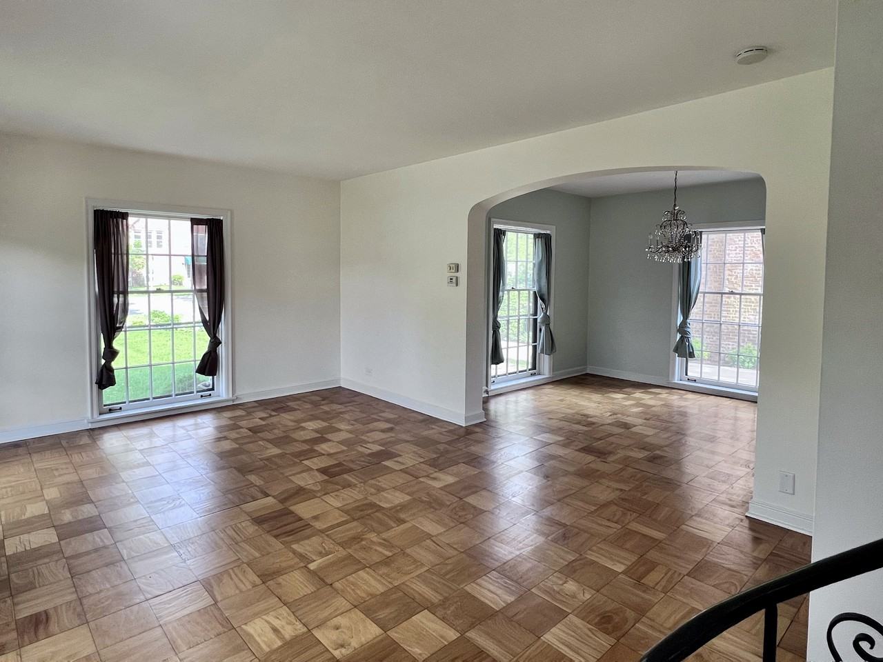 1 E Oak Ave #1 - Photo 2 of 11