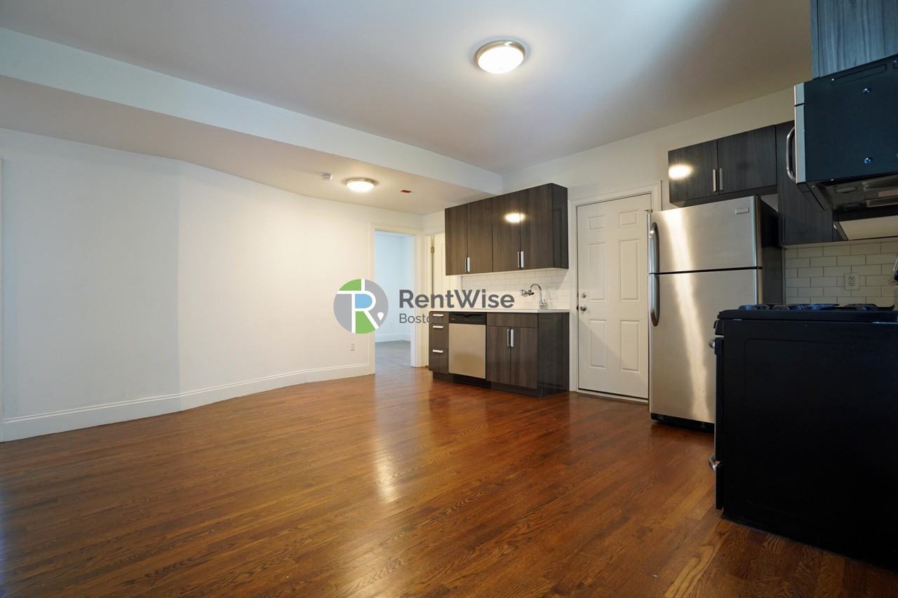 25 Marney St #3 - Photo 3 of 50