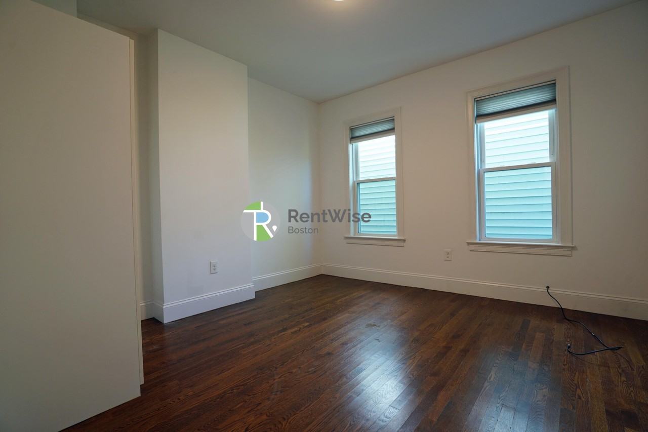 25 Marney St #3 - Photo 7 of 50